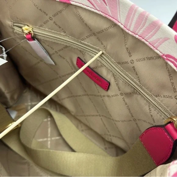 Michael Kors Medium Mirella Tote Bag & Medium Bifold Zip Chain Wallet Pink/Gold